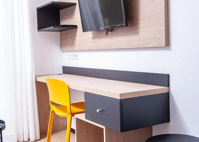 Le Hueb Hotel apartamentowy 3*